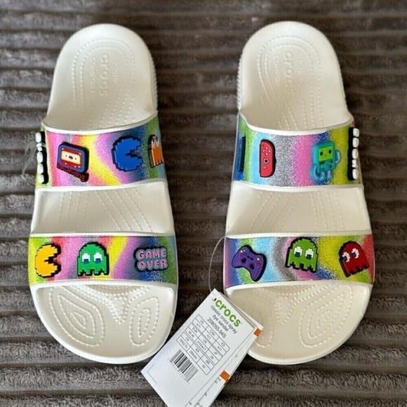 Crocs men's 11 classic spray dye sandals 208055-94S w/ Pac-man gaming/retro - Picture 5 of 10